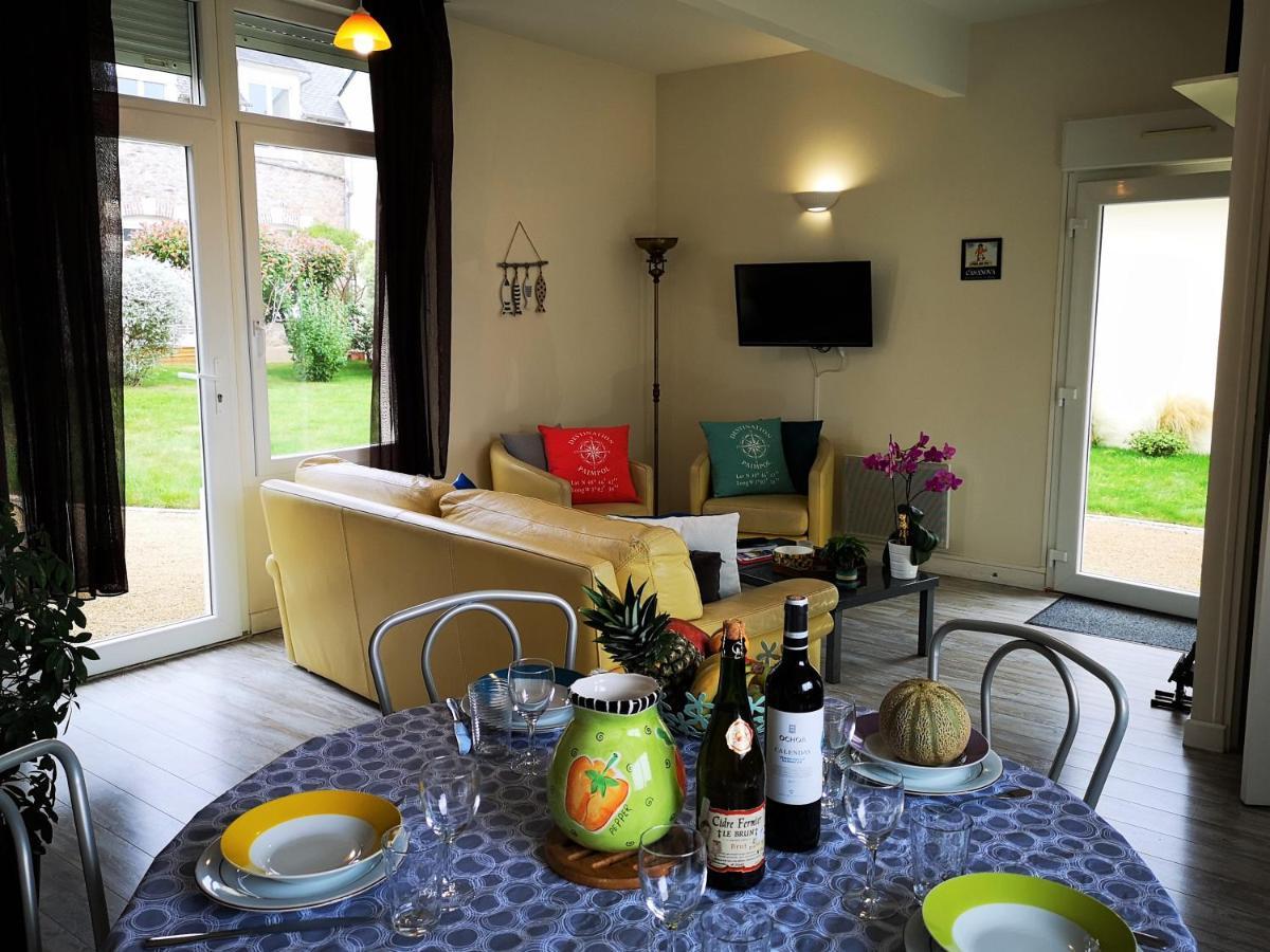 Gîtes Le Clos de La Baie Paimpol Habitación foto
